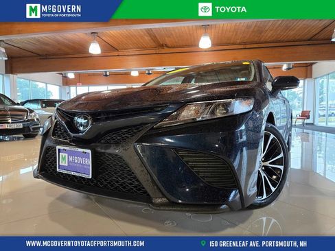 Used 2020 Toyota Camry SE w/ Audio Package FWD image 1