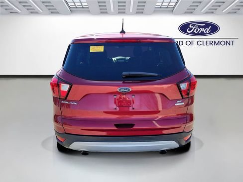 Used 2019 Ford Escape SE image 4