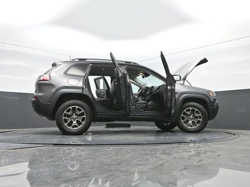 Used 2021 Jeep Cherokee Trailhawk image 47