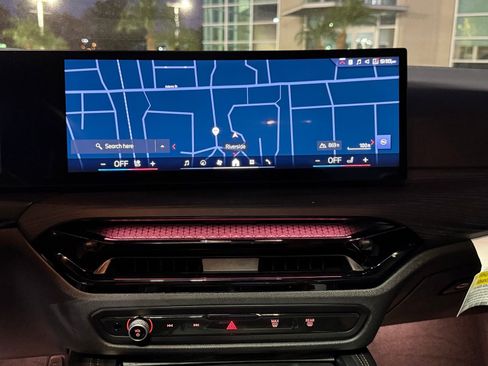 Used 2025 BMW M440i Coupe w/ Premium Package image 27