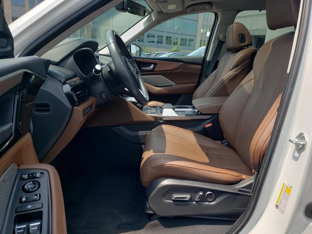 Certified 2024 Acura MDX w/ Technology Package AWD/4WD image 17