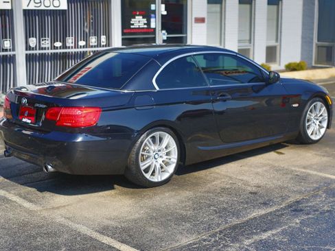 Used 2013 BMW 335i Convertible RWD image 16