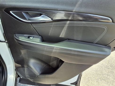 Used 2023 Buick Envision Preferred FWD image 6