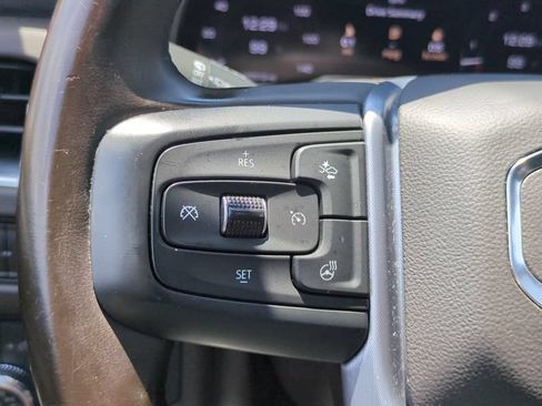 Used 2023 GMC Yukon SLT w/ SLT Luxury Package RWD image 24