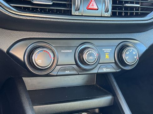 Used 2022 Kia Forte LXS image 20