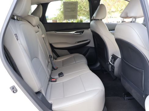 Certified 2023 INFINITI QX50 Luxe FWD image 22