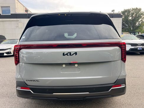 New 2026 Kia Carnival SX Prestige image 3