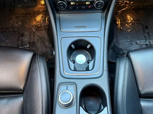 Used 2018 Mercedes-Benz CLA 250 4MATIC image 27