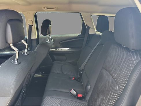 Used 2011 Dodge Journey SXT w/ Trailer Tow Prep Group FWD image 19