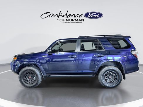Used 2024 Toyota 4Runner TRD Off-Road Premium w/ Moonroof Package AWD/4WD image 5