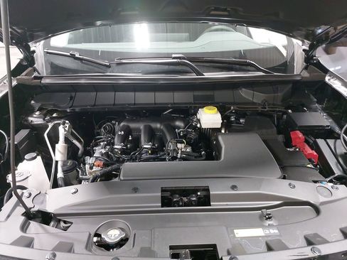 New 2026 Nissan Pathfinder SV image 31