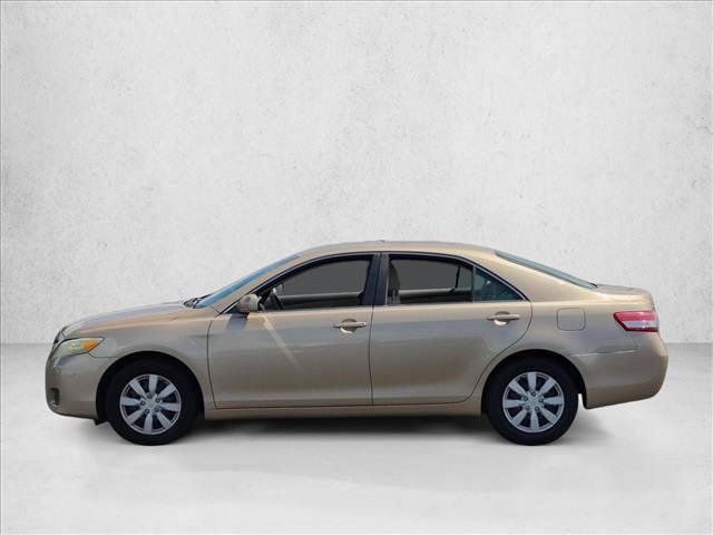 Used 2011 Toyota Camry LE FWD image 8