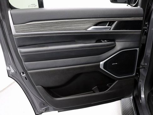 Used 2024 Jeep Wagoneer Series III image 27