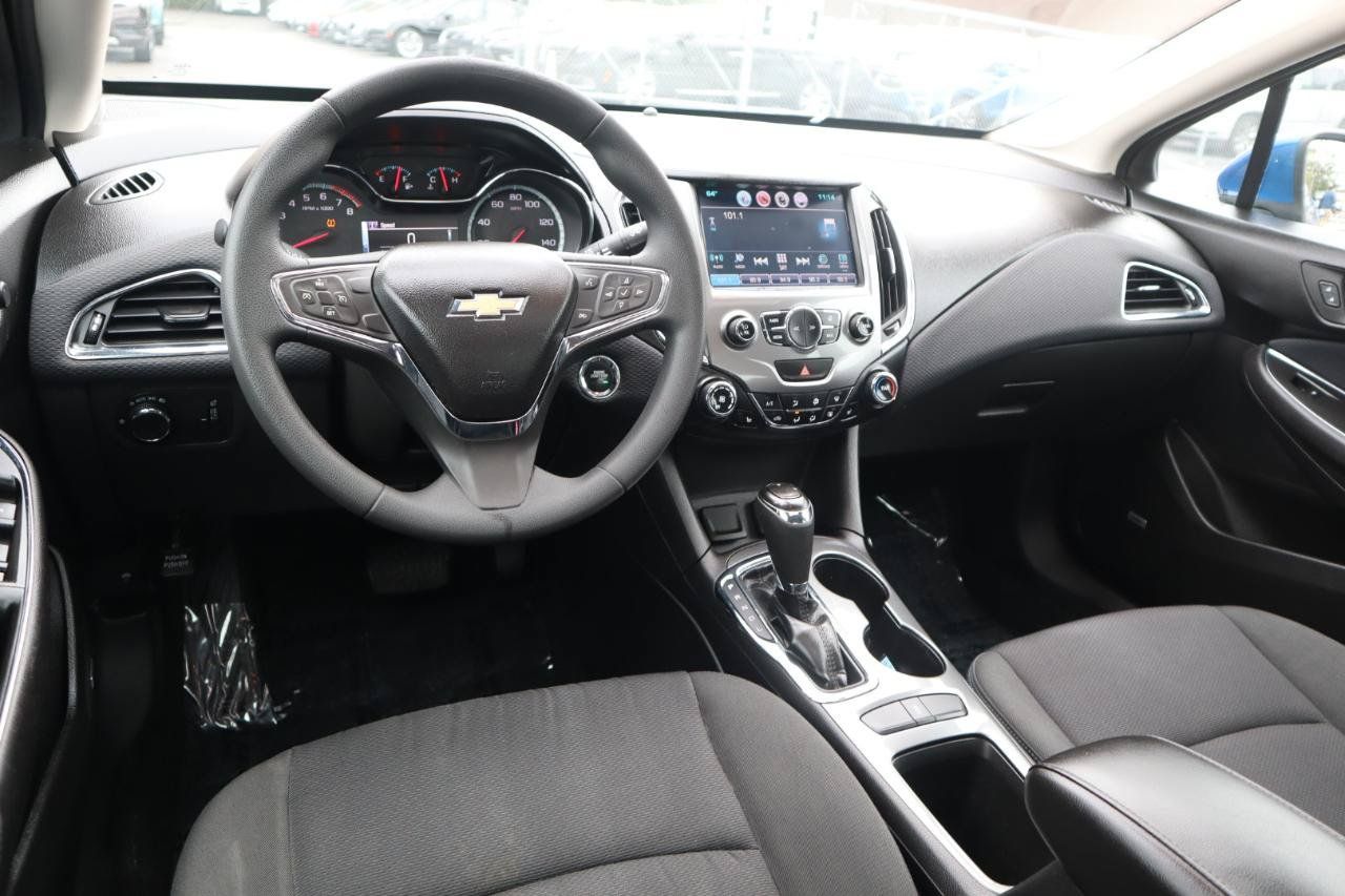 Used 2016 Chevrolet Cruze LT w/ Sun And Sound Package FWD image 16