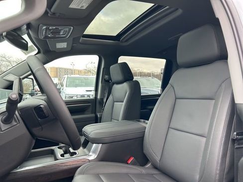 New 2026 GMC Sierra 3500 SLT image 16