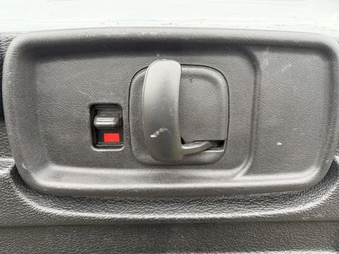 Used 2008 Chevrolet Express 2500 image 28