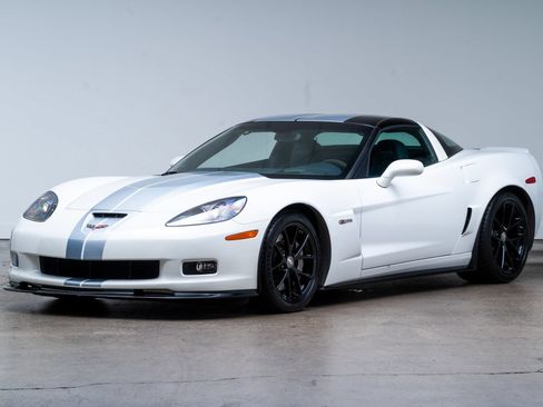 Used 2013 Chevrolet Corvette Z06 RWD image 4
