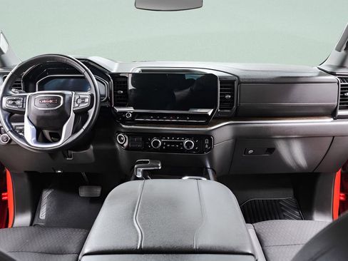 Used 2023 GMC Sierra 1500 Elevation w/ X31 Off-Road Package AWD/4WD image 8
