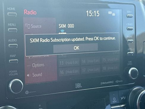 Used 2022 Toyota Highlander XSE image 20