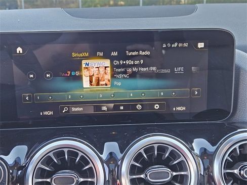 Used 2023 Mercedes-Benz GLA 250 image 21