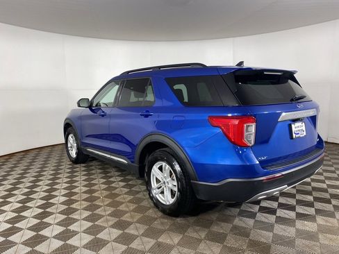 Used 2022 Ford Explorer XLT w/ Equipment Group 202A image 6