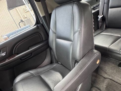 Used 2012 GMC Yukon XL Denali AWD/4WD image 13