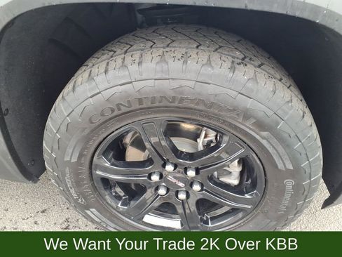 Used 2023 GMC Acadia AT4 w/ Technology Package image 36