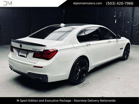 Used 2015 BMW 750Li xDrive AWD/4WD image 7