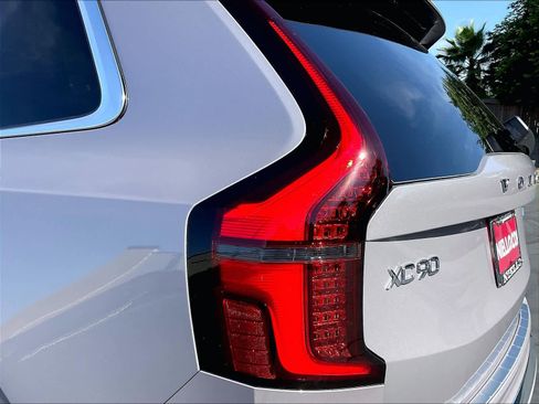 New 2026 Volvo XC90 T8 Ultra w/ Lounge Package AWD/4WD image 25