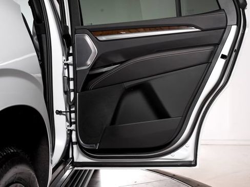 Used 2026 Cadillac Escalade Platinum Sport w/ LPO, Floor Liner Package AWD/4WD image 66