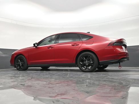 Used 2025 Honda Accord SE image 24