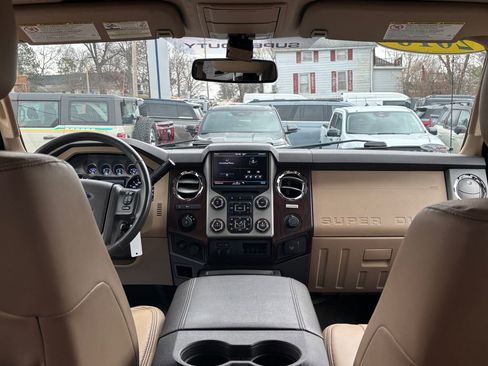 Used 2016 Ford F350 Lariat w/ Chrome Package image 28