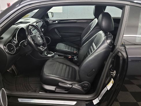 Used 2012 Volkswagen Beetle 2.0T FWD image 12