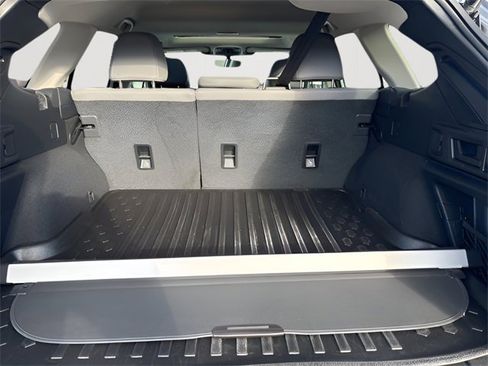Used 2023 Subaru Outback Limited image 11