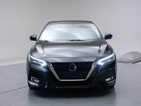 Used 2023 Nissan Sentra SR w/ SR Premium Package FWD image 7