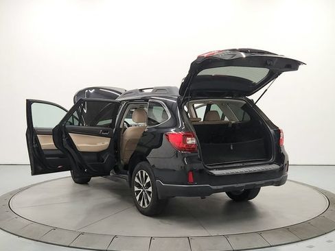 Used 2017 Subaru Outback 2.5i Limited AWD/4WD image 13