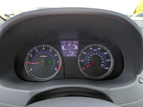 Used 2017 Hyundai Accent SE image 3