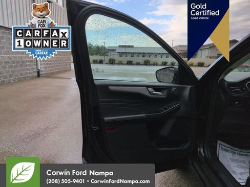 Certified 2025 Ford Escape Platinum AWD/4WD image 12