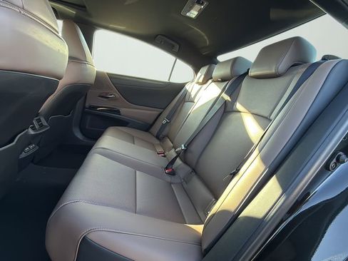 New 2025 Lexus ES 350 350 image 10