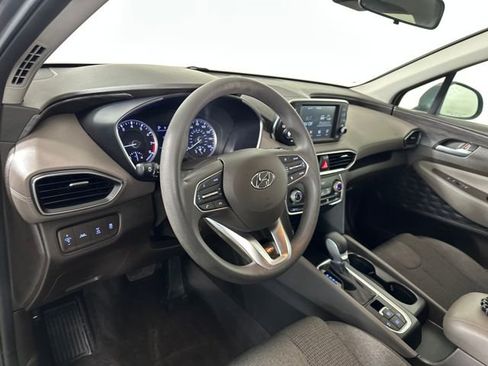 Used 2020 Hyundai Santa Fe SE image 13