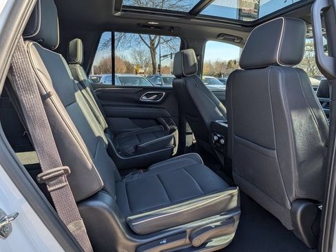 Used 2023 GMC Yukon SLT w/ SLT Premium Package AWD/4WD image 23