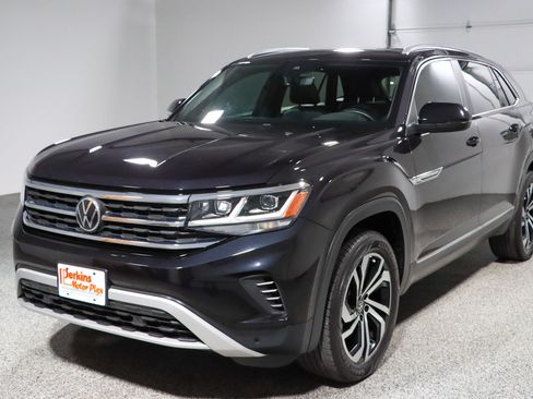 Used 2023 Volkswagen Atlas Cross Sport SEL AWD/4WD image 32