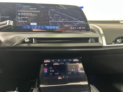 New 2026 Cadillac Vistiq Sport image 29