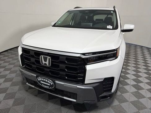 New 2026 Honda Pilot Elite image 2
