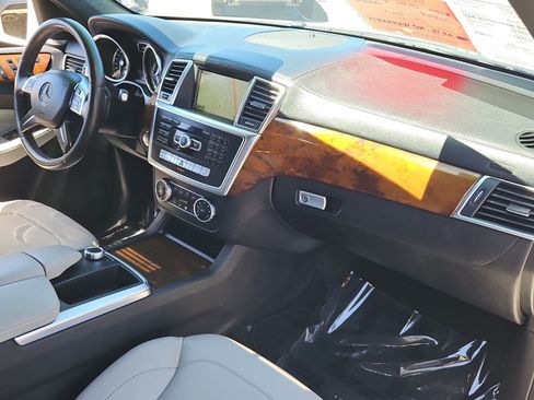 Used 2015 Mercedes-Benz ML 400 4MATIC image 28