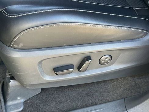 Used 2025 INFINITI QX60 Luxe w/ Vision Package image 22