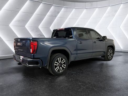 Used 2020 GMC Sierra 1500 Elevation w/ Elevation Value Package RWD image 4
