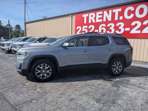 Certified 2023 GMC Acadia SLT w/ Technology Package image 2