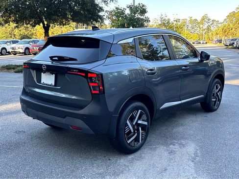 New 2026 Nissan Kicks SV image 27