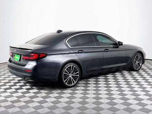 Used 2023 BMW 530e w/ Premium Package image 10